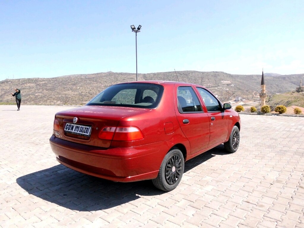 GÜN OTO GALERİDEN FİAT ALBEA SOLE 1.4 FRE ACTIVE BENZİN LPG Lİ BOYASIZ - 3