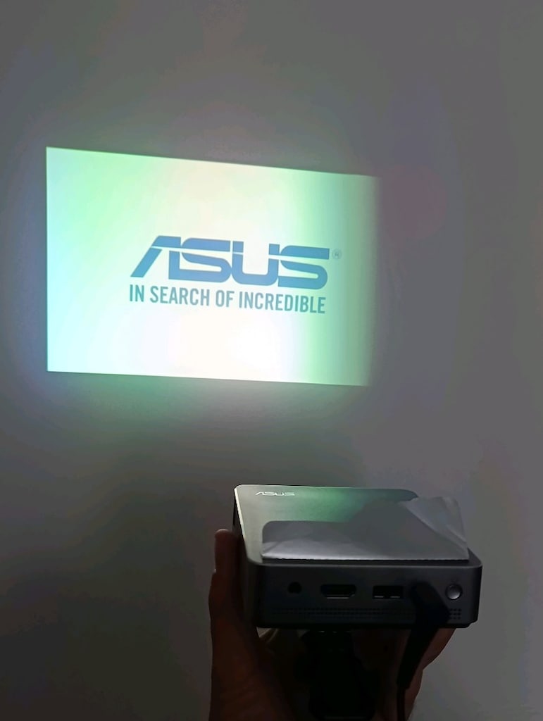 Asus S1 projektör - 3