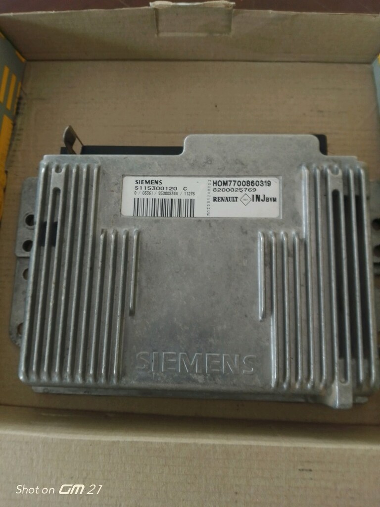 Renault Megane 1 motor beyni - 3