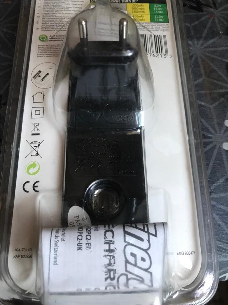 energizer 850 mah 2 adet ve şarj cihazı - 2