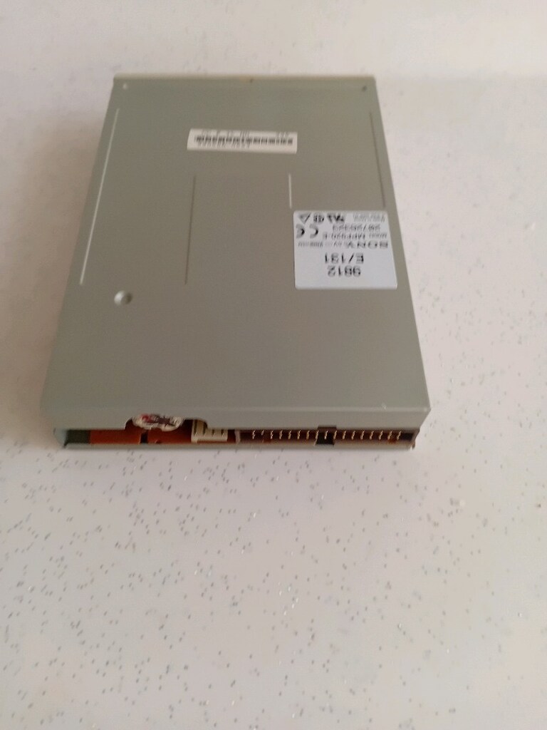 Sony marka disket okuyucu - 4