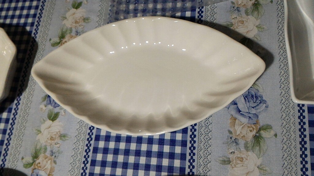 Porselen Seramik Salata-Meze vs. Büyük Kayık Tabak Seti 7 Parça - 5