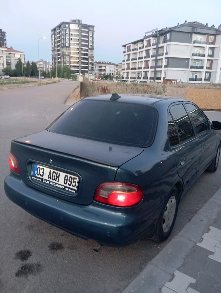 Hyundai accent 1.3 ls - 3