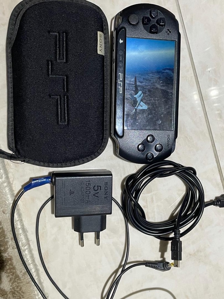 SONY PSP E1004 OYUN MAKİNESİ - 9