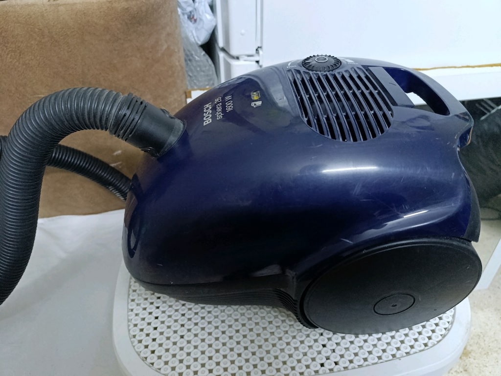 Bosch marka süpürge 1600 watt gücünde - 2