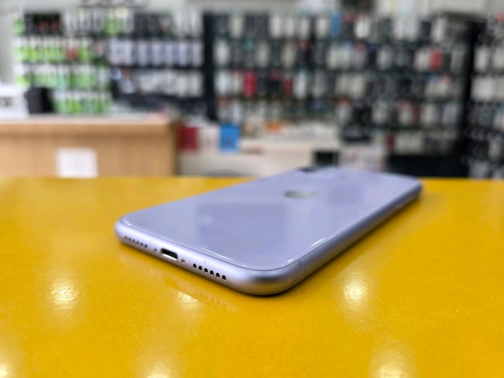 iPhone 11 64GB. Orijinal Tertemiz Lila Renk. Face ID, True Tone Aktif - 5