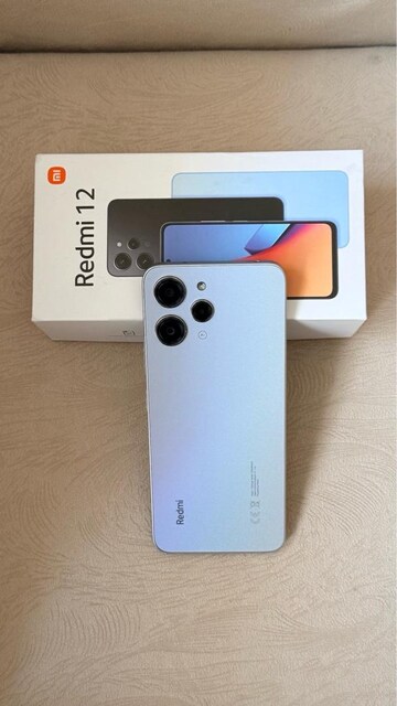 Xiaomi Redmi 12 - 128 GB - 8 GB Ram - Gümüş Renk