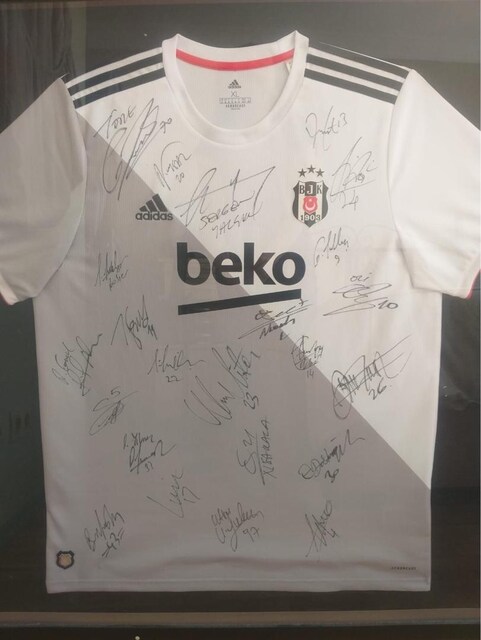 Beşiktaş 2020-2021 Şampiyonluk Sezonu Ofjinal imzalı Forma