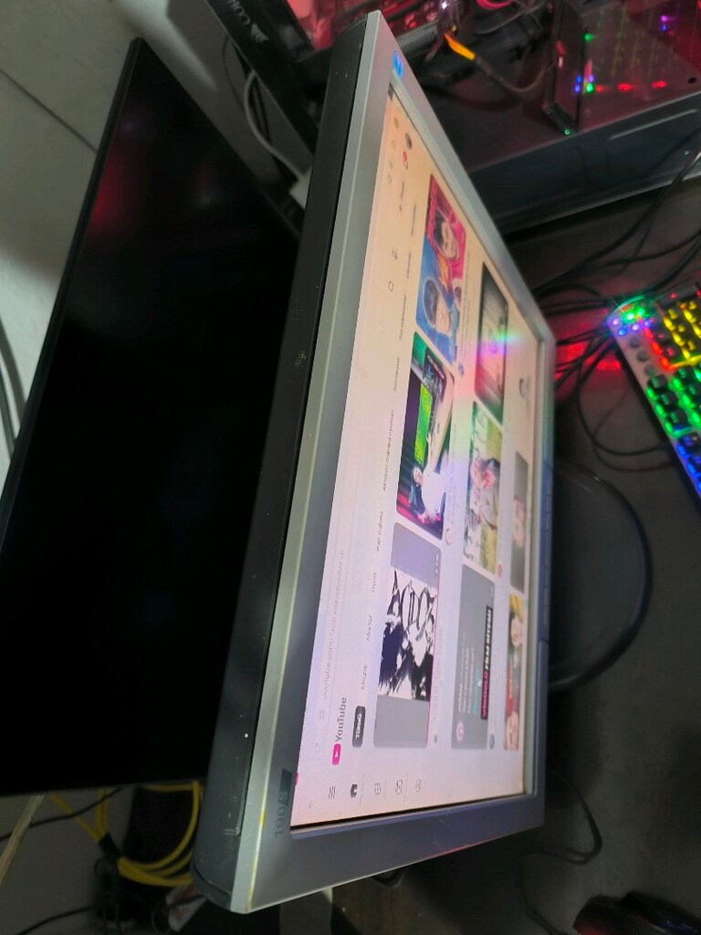Tertemiz. Philips marka 60HZ monitör. 190S büyüklük - 3