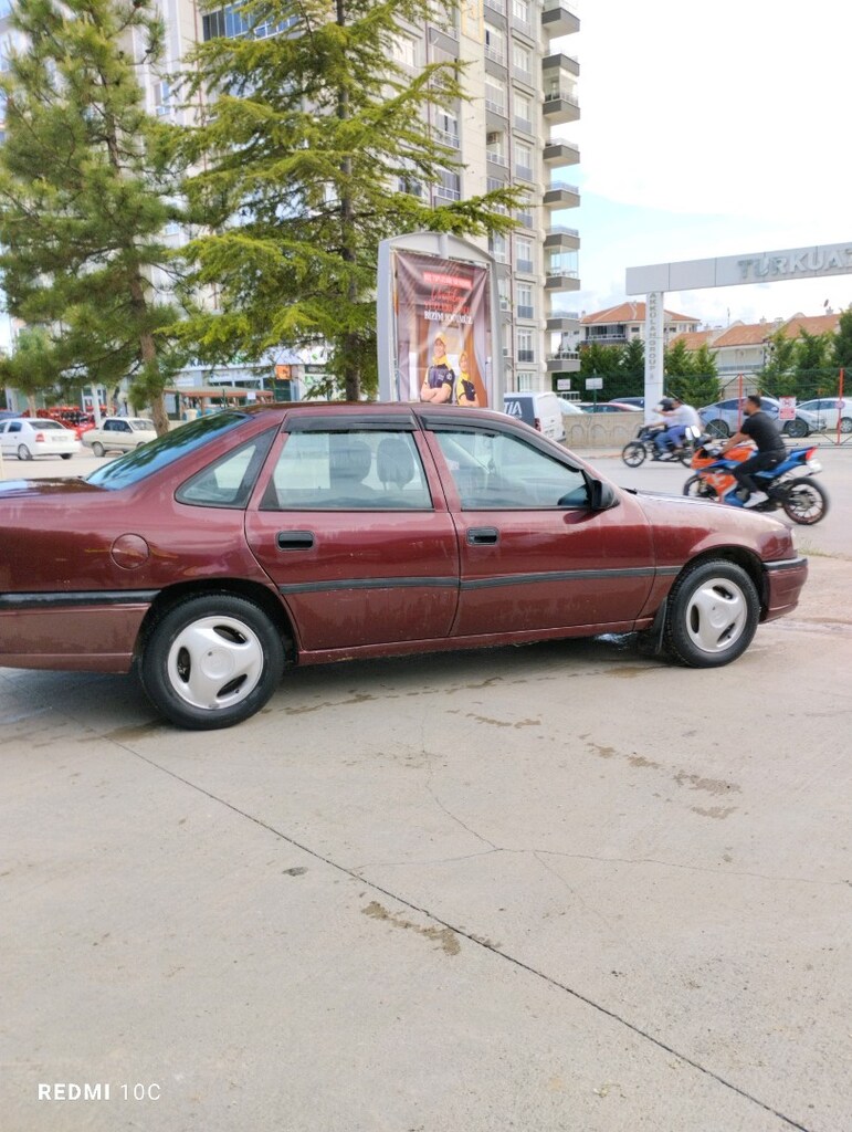 ACİL 95 Model Opel Vectra 2.0 - 3