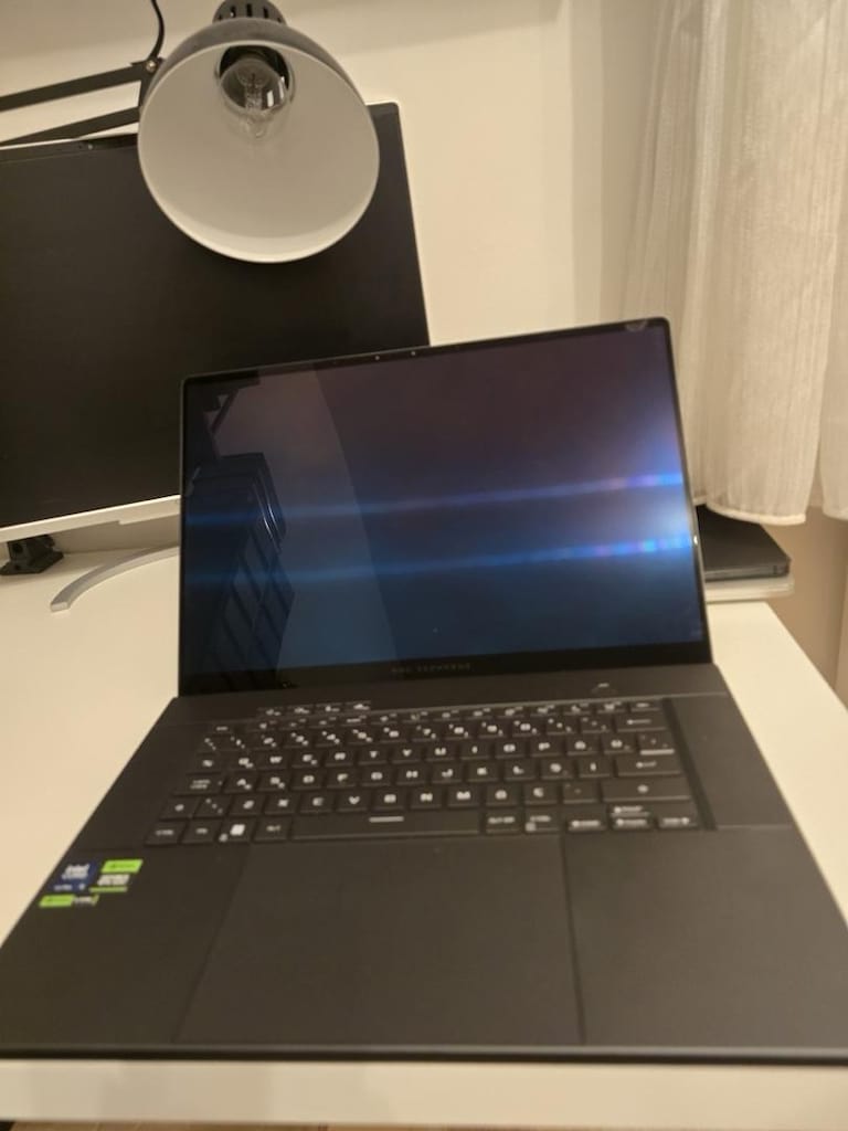 Asus Rog Zephyrus G16 - 6