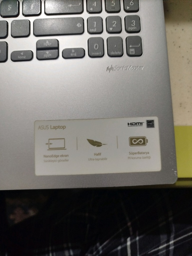 ASUS diz üstü bilgisayar. - 7