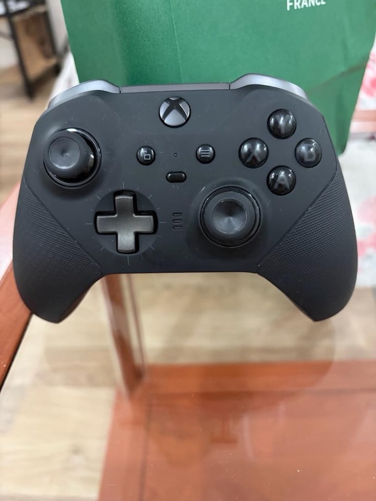 Xbox Elite Series 2 Kablosuz Oyun Kolu – Temiz Kullanılmış