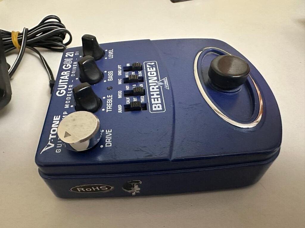 Behringer Guitar GDI 21 - 9