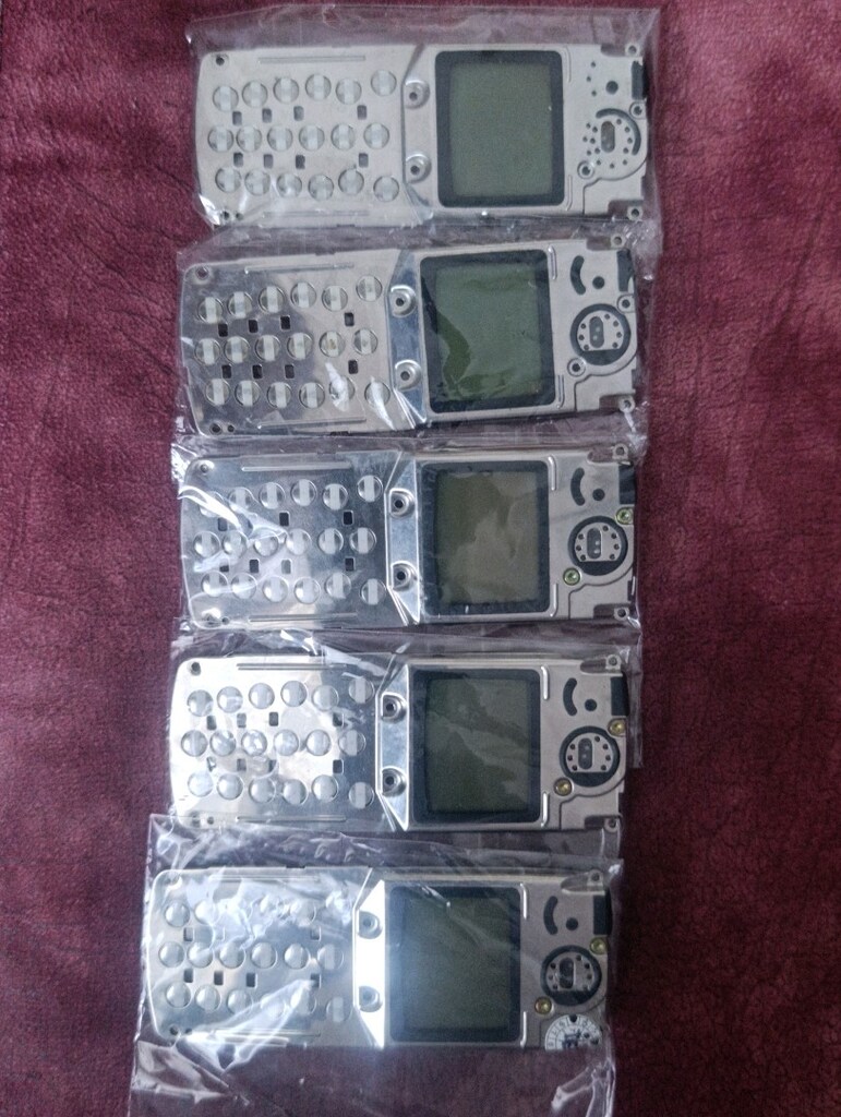 Nokia 5210 EKRAN - 2