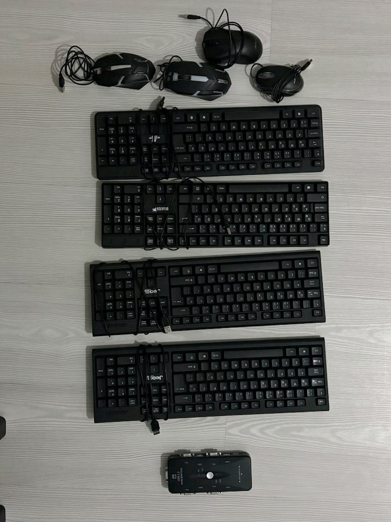 Çok Uygun Fiyata... 6 ADET PC + VGA SWİTCH + MONİTÖR + KLAVYE/MOUSE + - 9