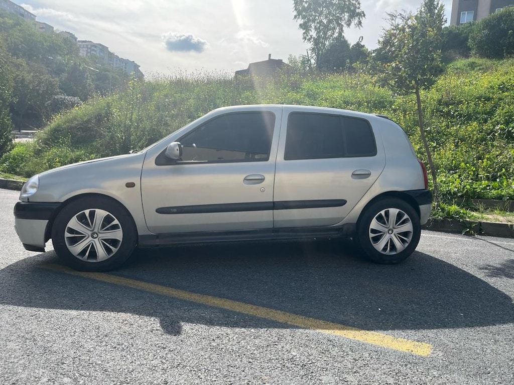 Clio 2 HP - 3
