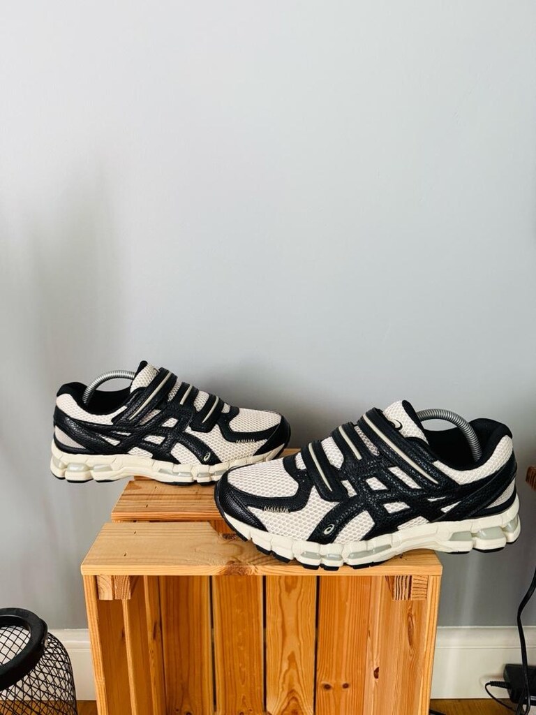 Asics Gel Kayano 20 / Hal Studios