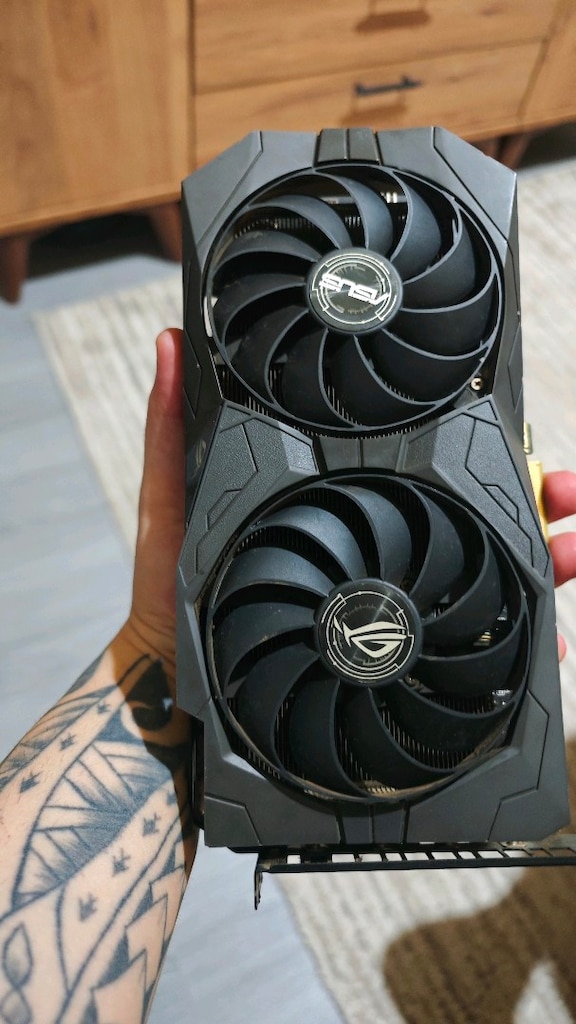 Asus Rog Strix 1650 Super OC Edition - 4