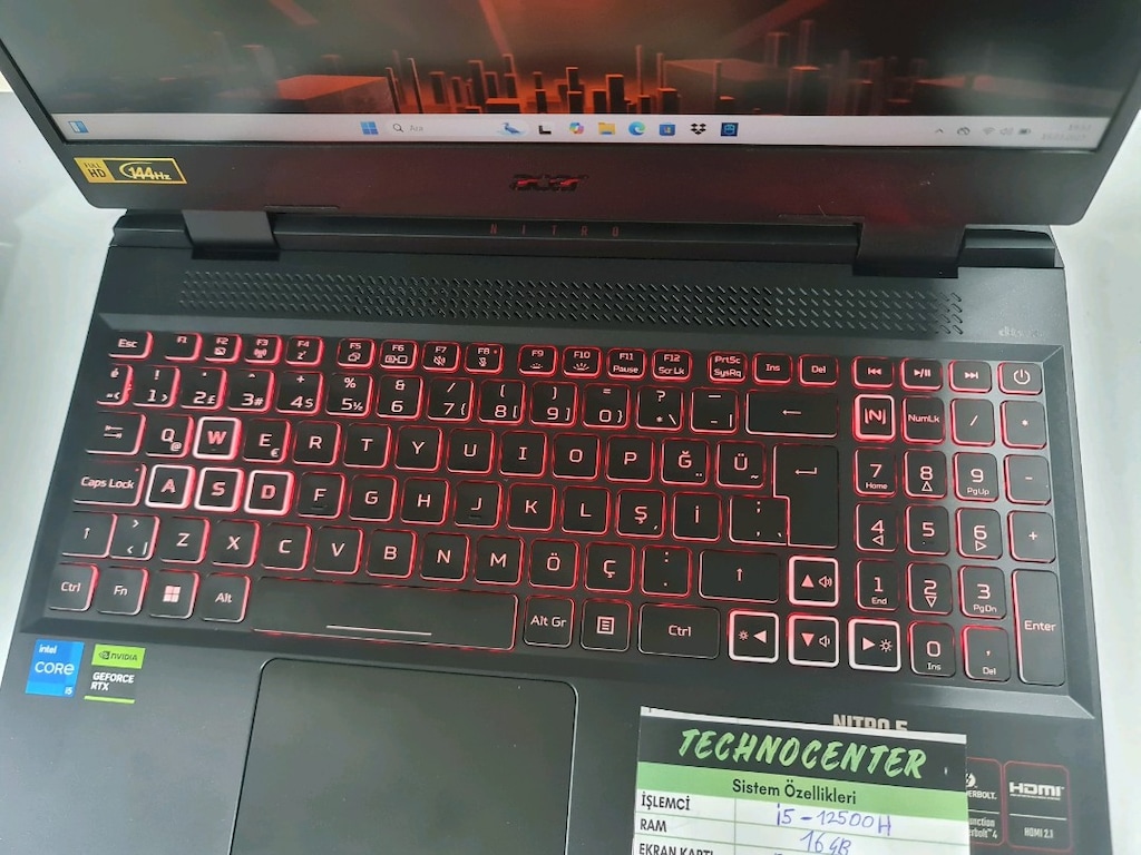 ACER NİTRO LAPTOP 144HZ 16 GB RAM-512 GB SSD-RTX 4050 E.K. - 2