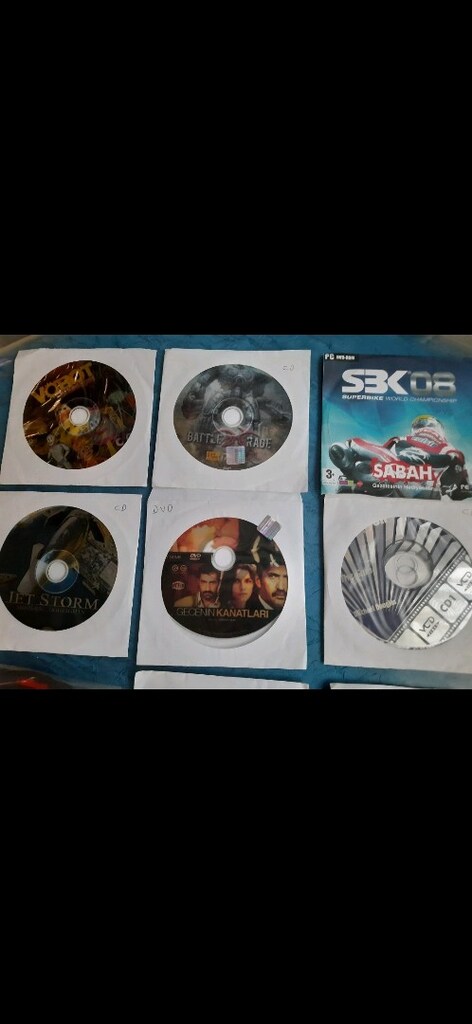 TESLİM YERİ:AKÇAY ADET FİYATI: 20 TL.MUHTELİF DVD - CD. - 5