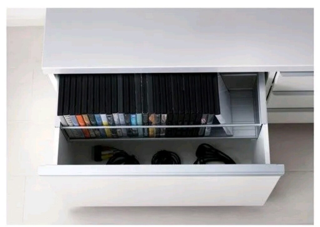 Ikea TV ünitesi - 2