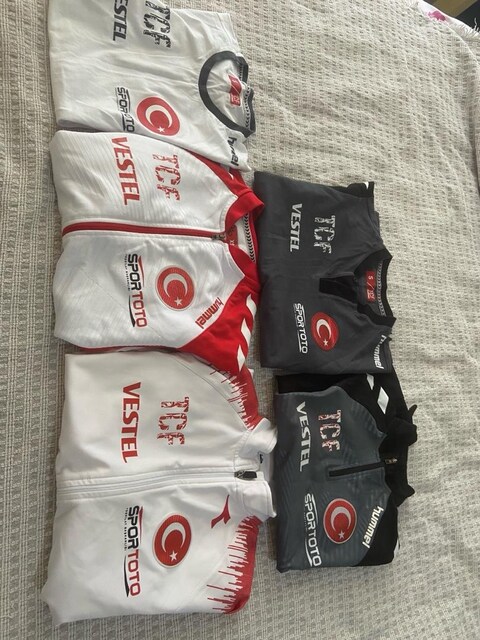 jimnastik spor kıyafetleri