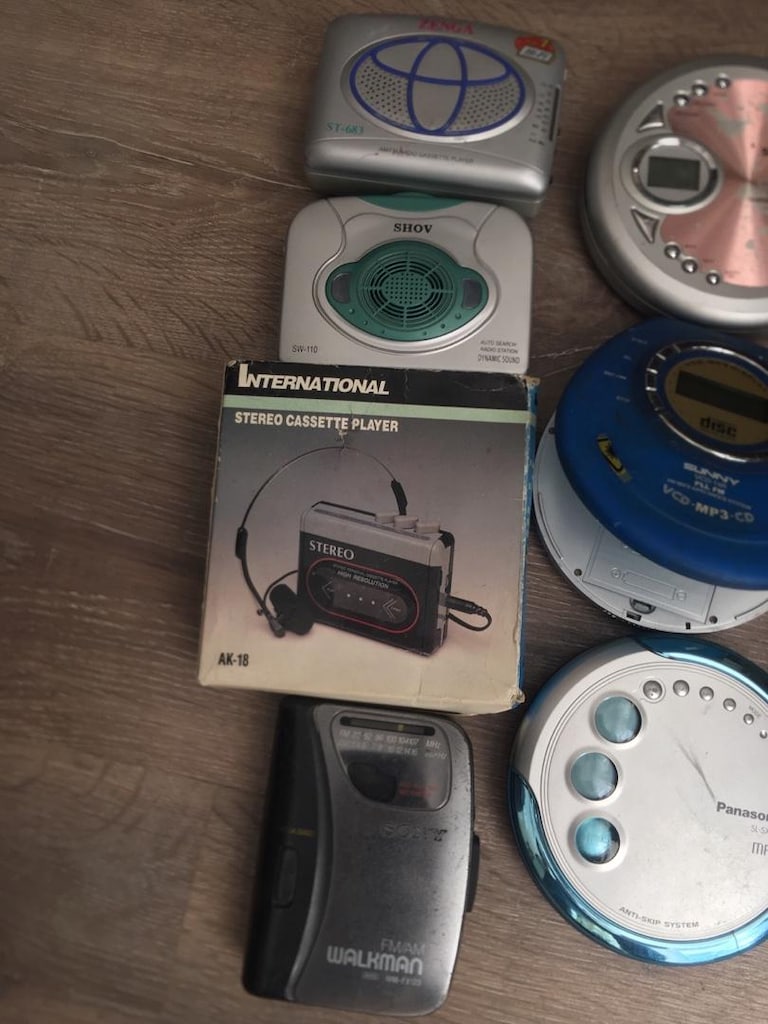 10 Adet Walkman Discman Lotu - Sony Panasonic Sunny - Koleksiyonluk - 3