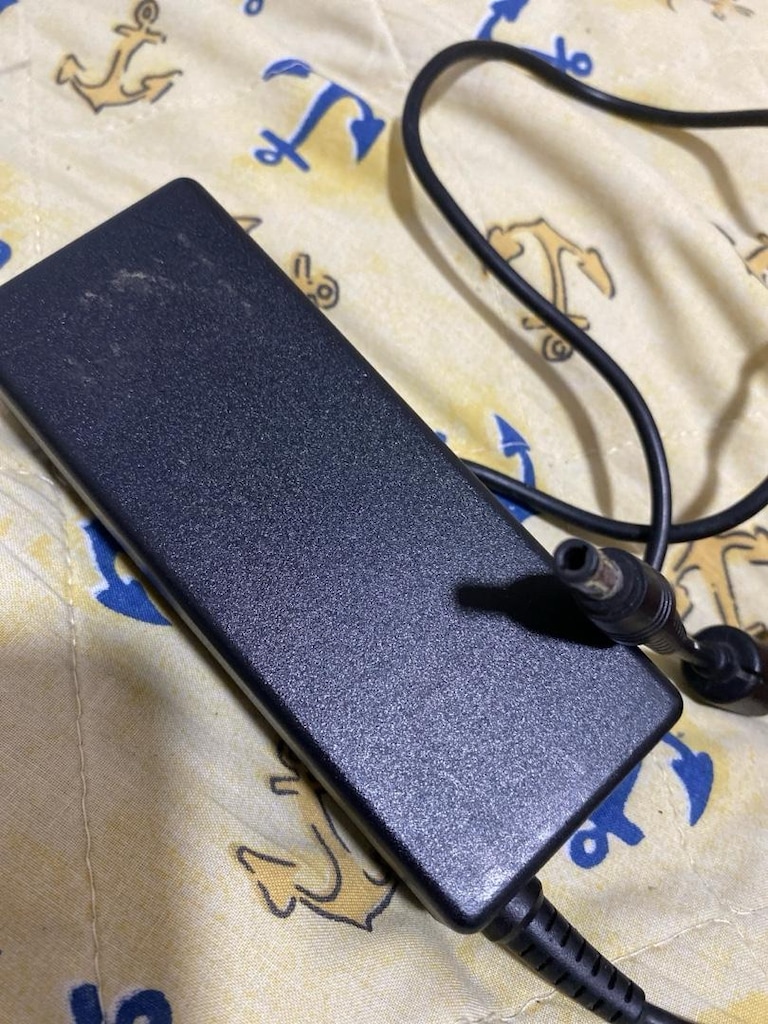 TAMAM OSHİBA NOTEBOOK ADAPTÖRÜ - 3