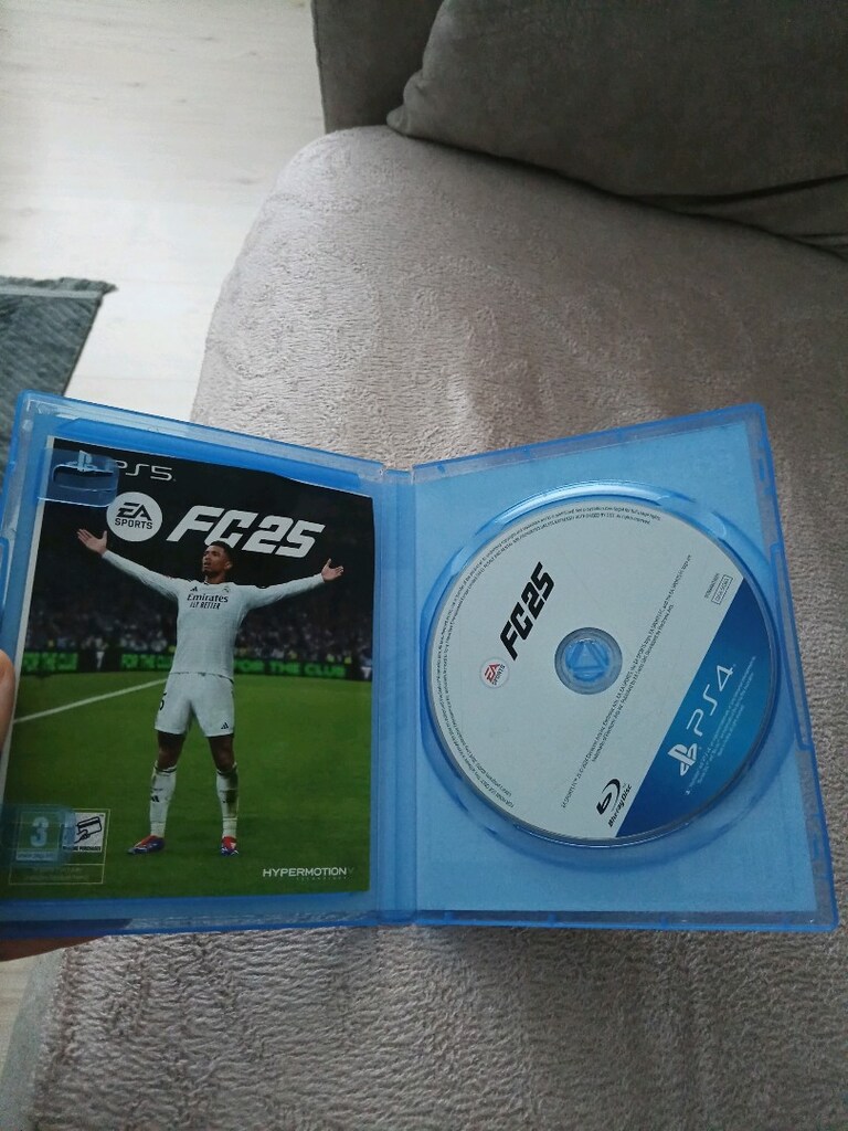 FC25 ps4 - 3