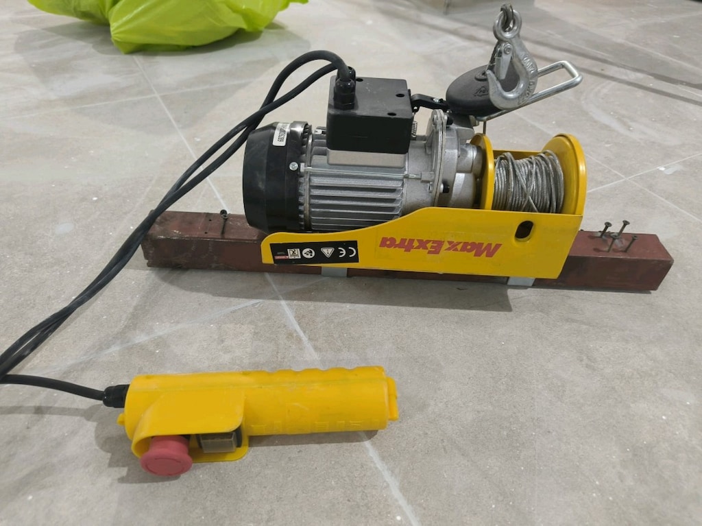 Mini Elektrikli Kumandalı Vinç - 2