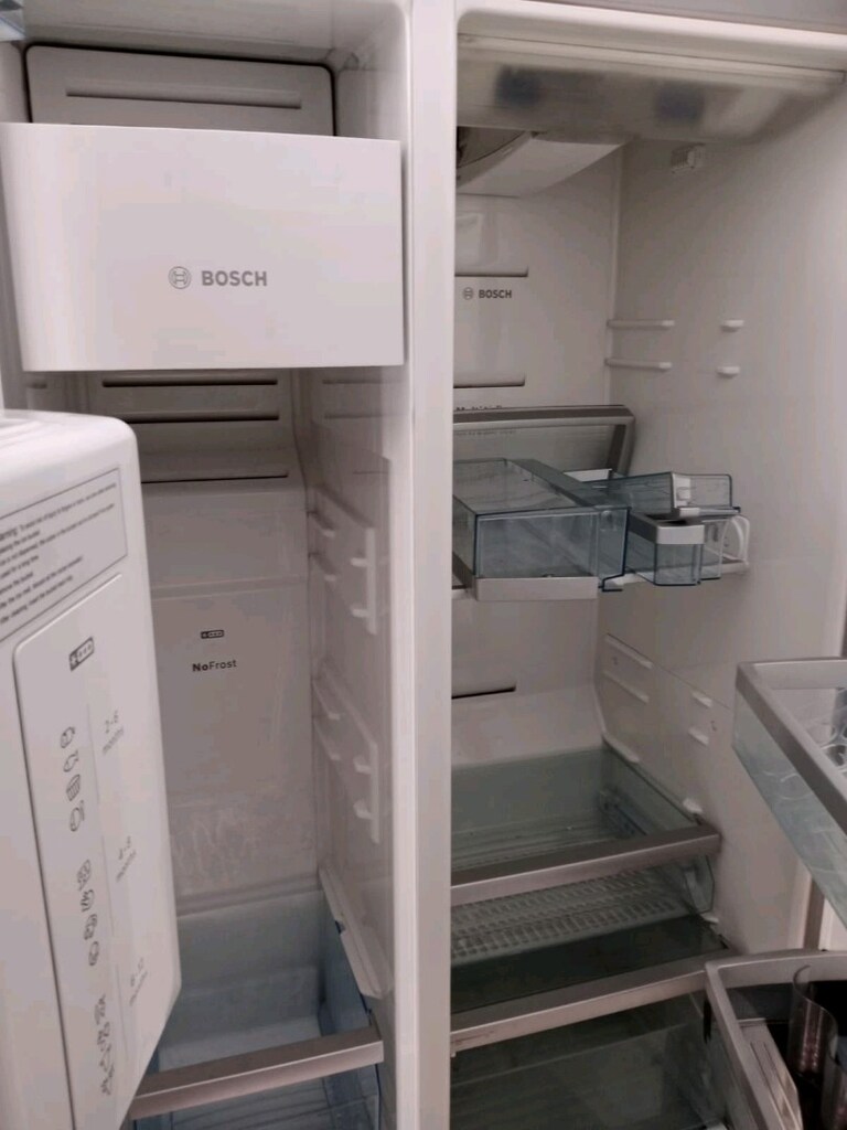 Enerji sınıfı: A+ Model: Bosch KAD62A71NE/01 Net hacim: 534 litre - 7