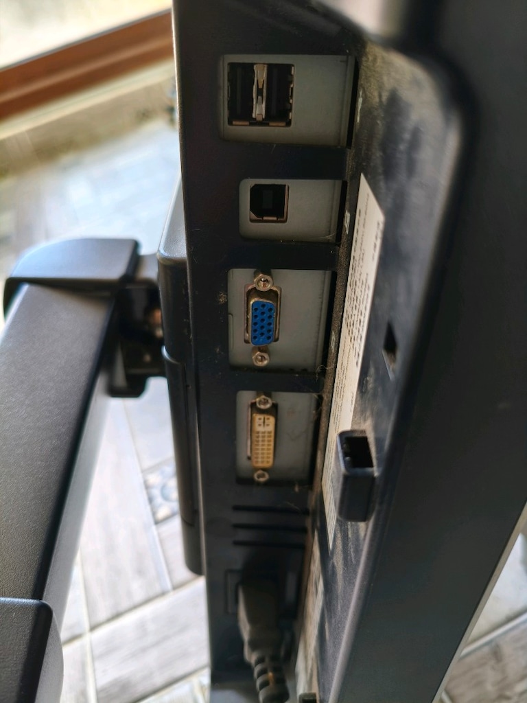 Monitor HP 19 inç LCD - 6