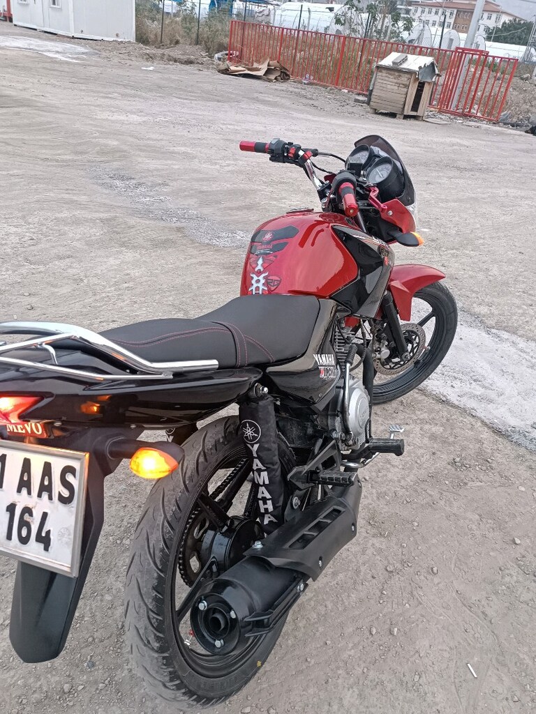 Yamaha YBR ESD - 4