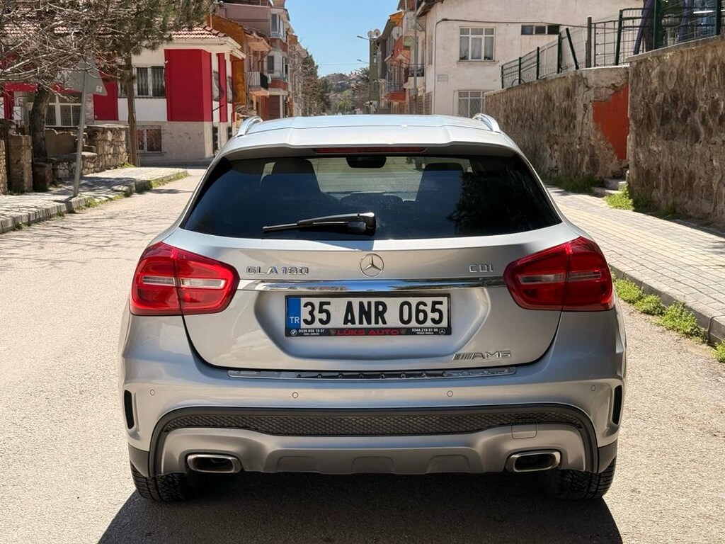 MERCEDES GLA 180CDI AMG 2015 - 4