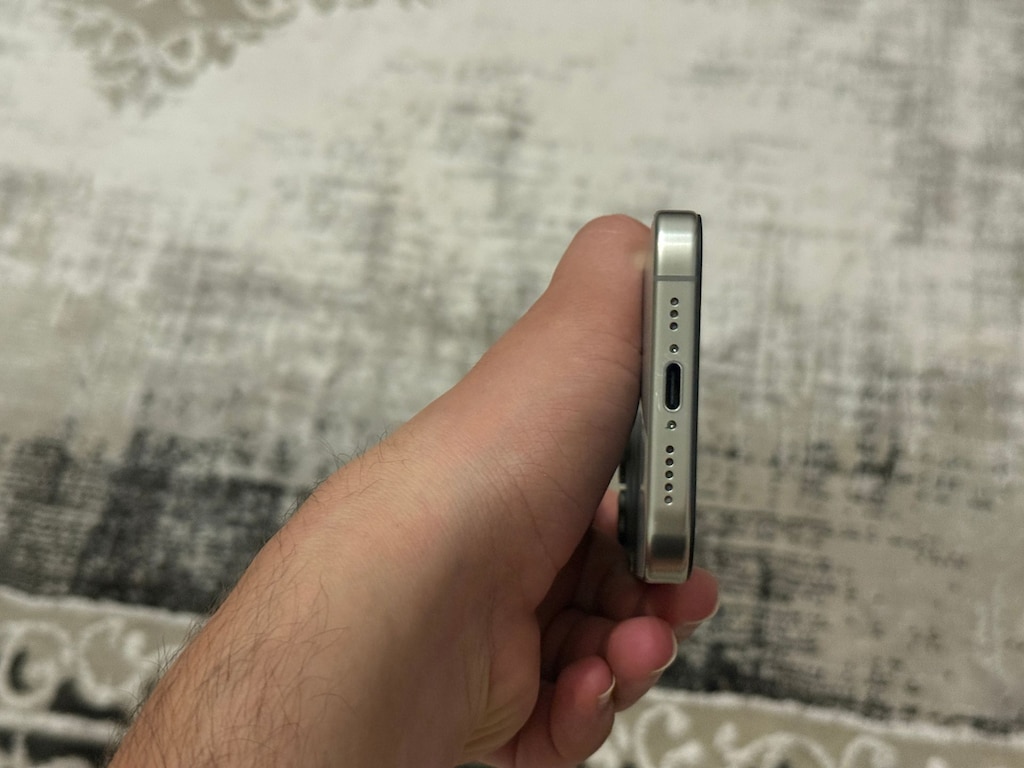 iPhone 15 Pro YD Cihazı 60 0 - 7