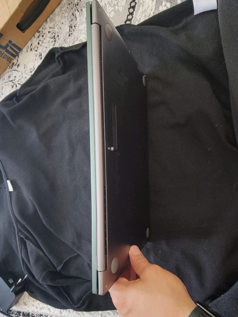 Asus Vivobook - 3
