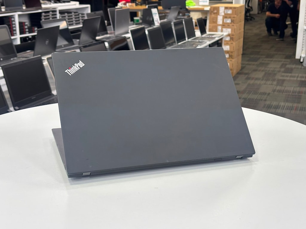 Lenovo Thinkpad T14 İ5 11.Gen 16Gb Ram 512Gb M.2 14" FHD Laptop - 6