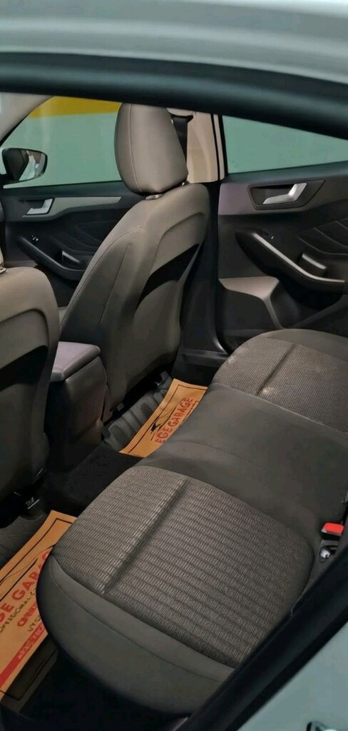 Ford FOCUS - 9