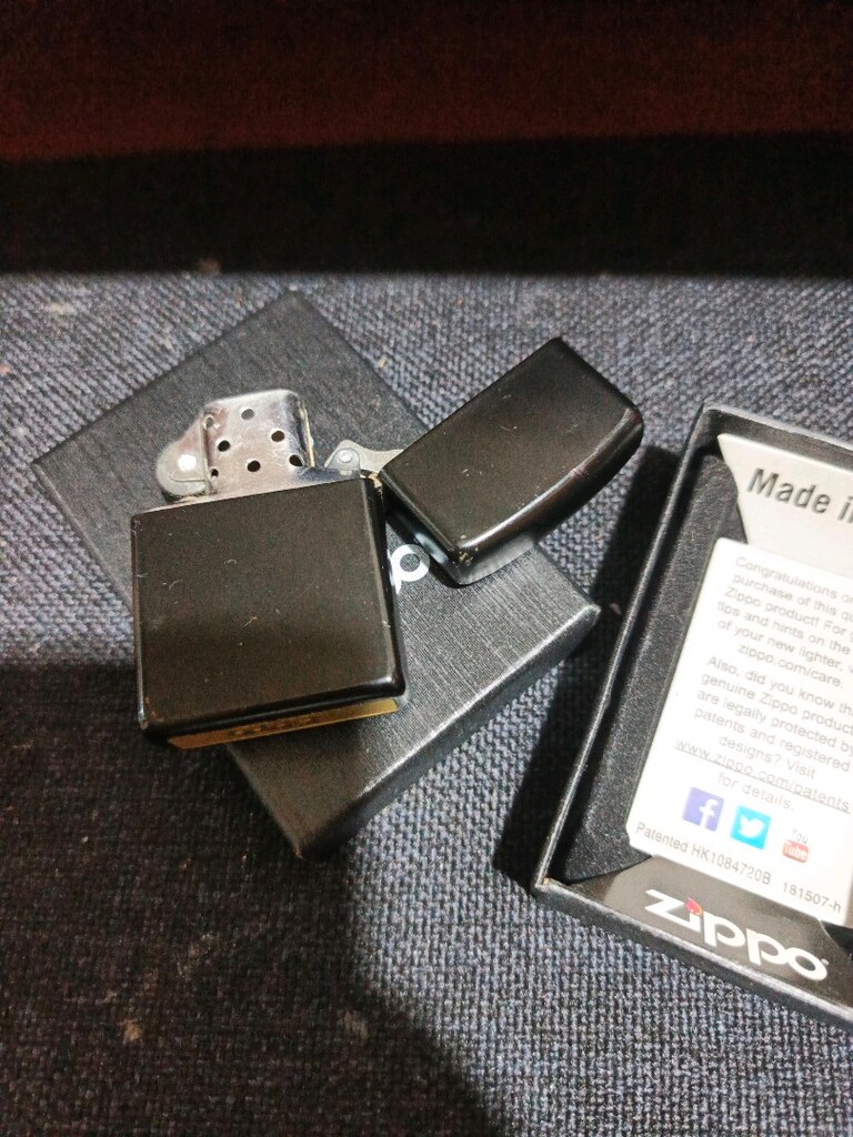 Zippo - 4