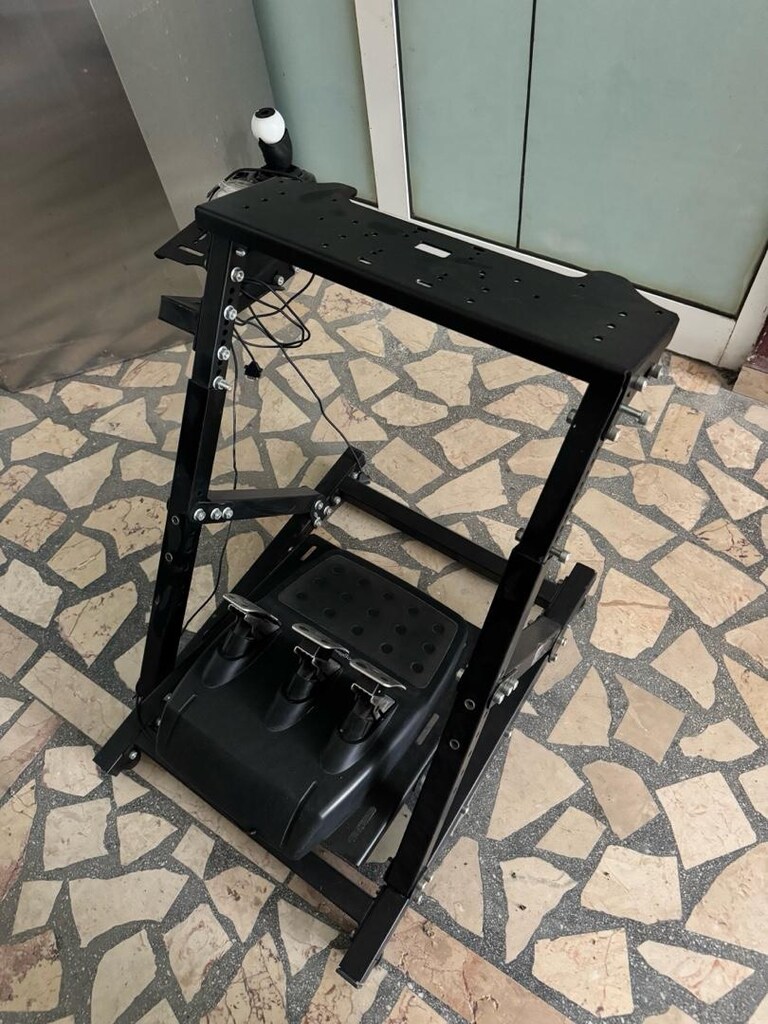 Logitech g29 standı