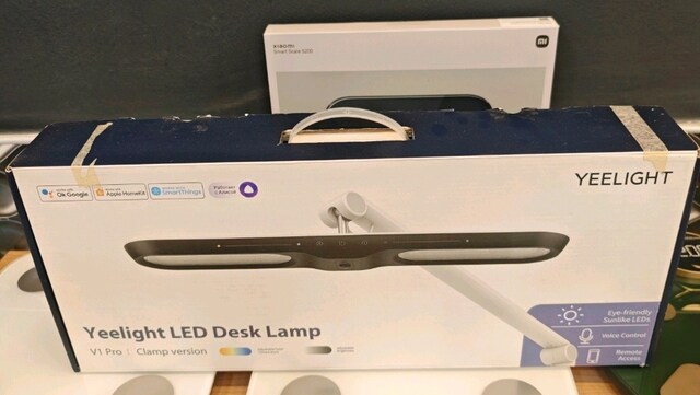 Yeelight LED Desk Lamp V1 Pro