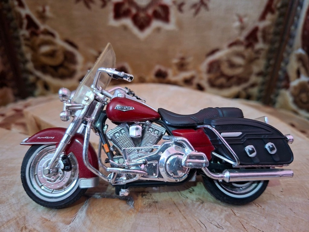 Antika metal motorsiklet - 3