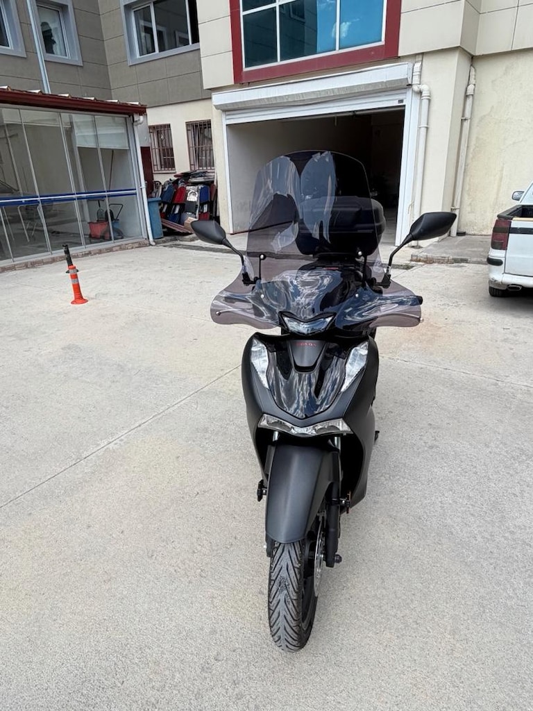 Honda Sh125i - 7