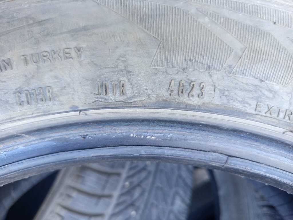 215/55/17 Goodyear 2023 sonu kışlık yeni ayarında lastikler kusursuz - 6