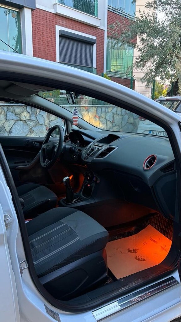 Ford Fiesta - 7