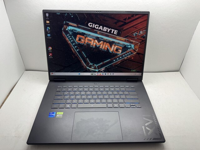 GİGABYTE İ7 13. NESİL 16 GB RAM 1 TB NVME RTX 5050