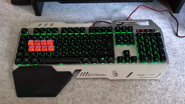 Bloody B418 RGB Klavye