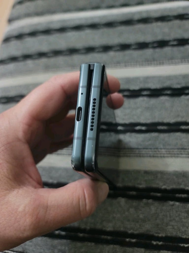 Samsung Türkiye Z Fold 3 12/256 çift sim 10/7 kozmetik - 5