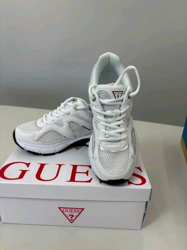 Guess FLOLESELL12 Kadın Sneaker – Beyaz/Gümüş – 35 Numara Orjinal Ayak - 6